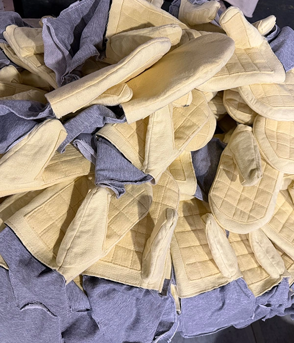 Kevlar-Gloves-Production